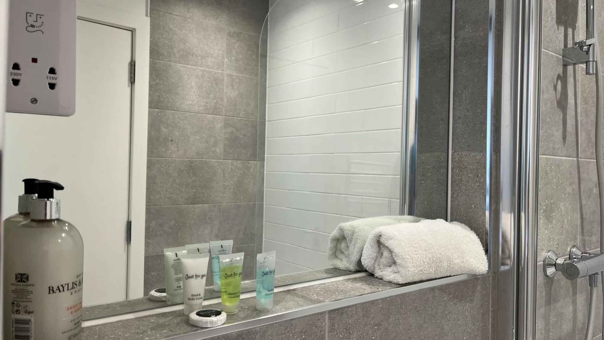 New Build 1 Bedroom Apartment, Jewellery Quarter Бирмингем Экстерьер фото
